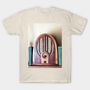 Music - Vintage 1930s Radio T-Shirt